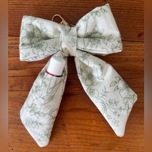 Lipgloss/Lip stick holder key chain